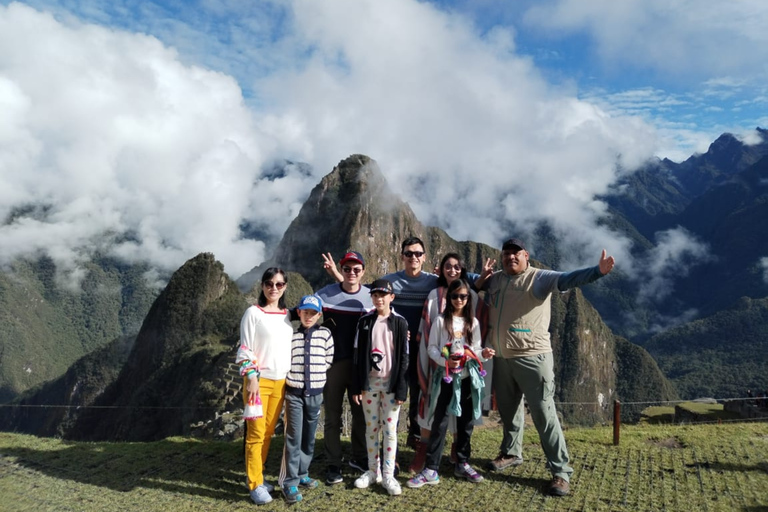 Machu Picchu: Full-Day Tour by luxury Hiram Bingham Train Cusco: Machu Picchu Full-Day Tour by Hiram Bingham Train