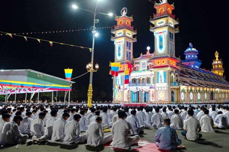 Van Ho Chi Minh: Zwarte Maagdenberg &amp; Cao Dai Heilige Mis