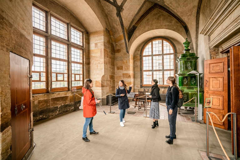 Prager Burg: Kleingruppentour mit Guide & EintrittKleingruppentour auf Deutsch mit Guide & Eintritt