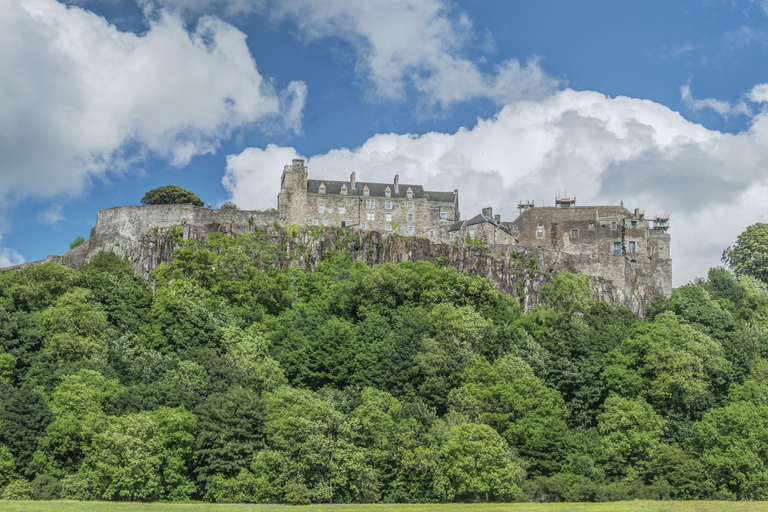 Stirling: Stirling Castle Entry Ticket & City Audio Guide