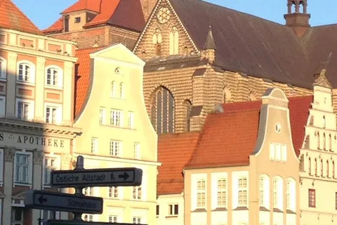 EXCLUSIVE TOUR in SPANISH through Rostock - Warnemünde, all INCLUDED