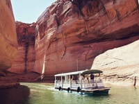Página, Navajo Canyon Scenic Cruise - Housity