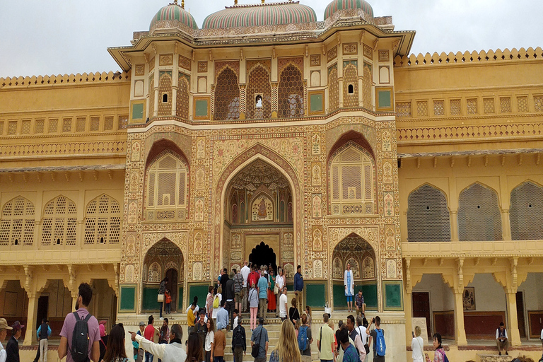 3 Day 2 Nights Golden Triangle Tour Delhi Agra Jaipur Tour with 5-Star Hotels, Transport, Tour Guide