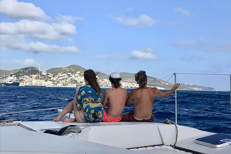 St. Maarten: Cruzeiro em Trimarã, mergulho com snorkel e almoçoSt. Maarten: Cruzeiro à Vela Trimaran, Snorkeling e Almoço