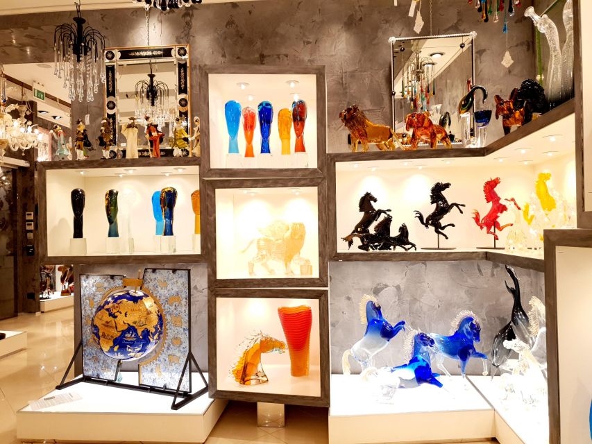 How to Design Museum Interiors: Display Cases to Protect & Highlight the Art