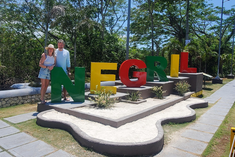 Negril: Private 7 Miles Beach & Rick’s Cafe Tour