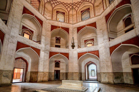 Delhi: Tour zum Humayun-Mausoleum mit Transfer und ohne AnstehenHumayuns Grabmal mit Klimaanlage und Guide