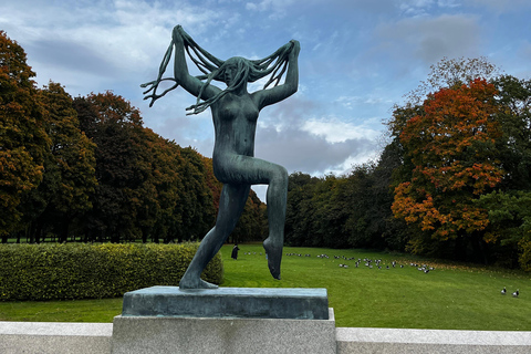 Oslo: Vigeland Park Guided Tour with Hidden Stories