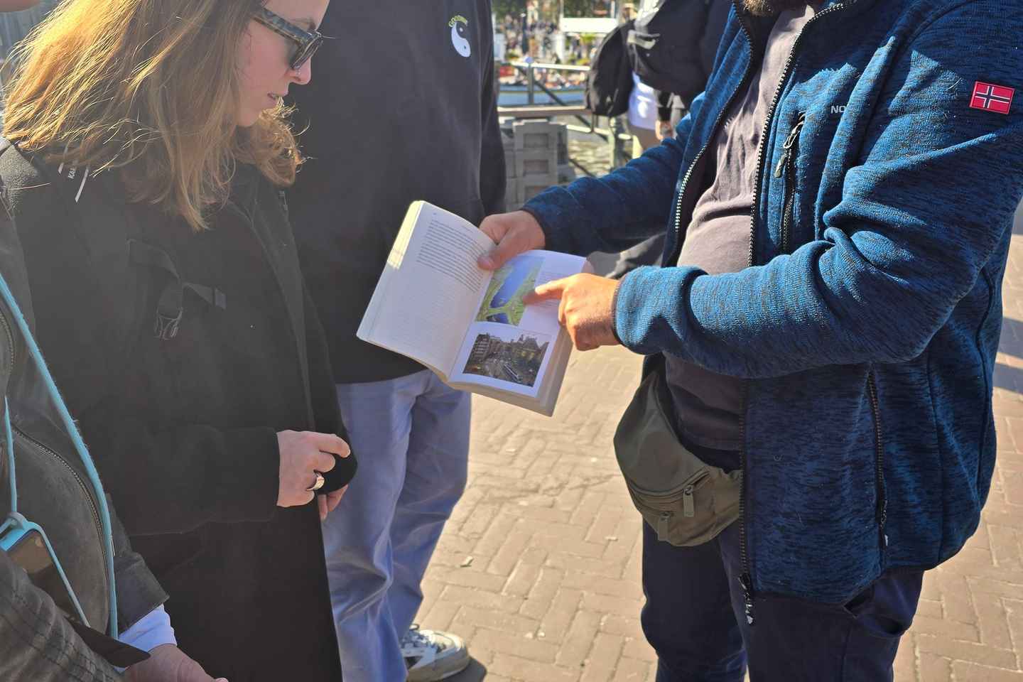 Amsterdam’s Hidden Facts: 750 Years of Secrets ⭐ by Adonis