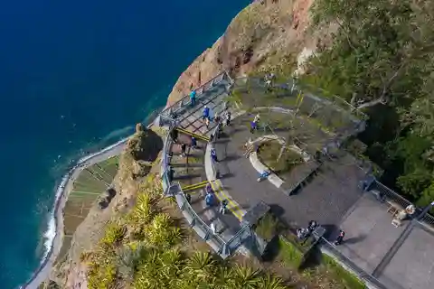 Madeira: Câmara de Lobos, Cabo Girão Half Day Tour