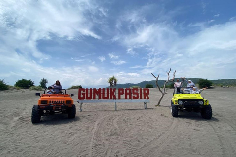 Yogyakarta: Wycieczka terenowym jeepem po plaży ParangtritisYogyakarta: plaża Parangtritis – jazda terenowa jeepem