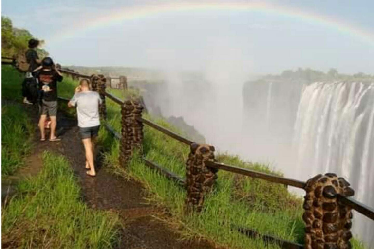 Victoria Falls: Guided Tour Zambia and Zimbabwe