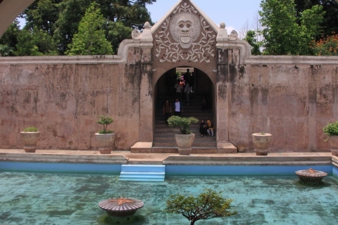 Sultanspalast, Pramban-Tempel und Wasserburg Führung
