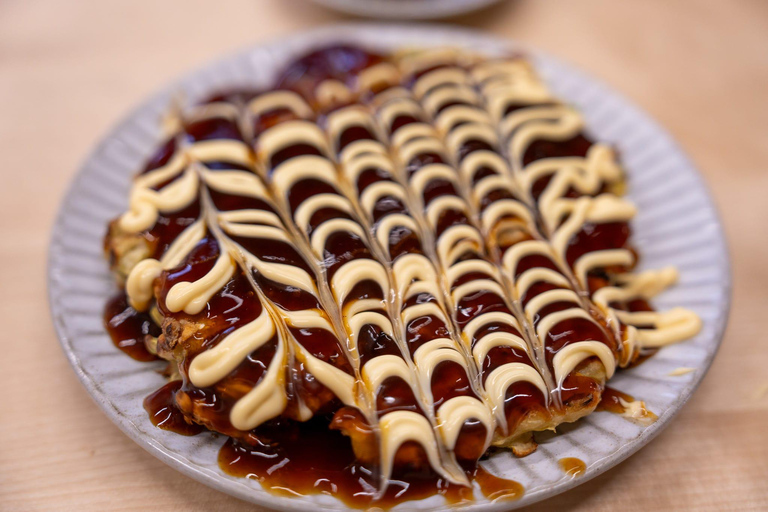 Osaka : Cours de cuisine et dégustation de saké avec visite du marché local