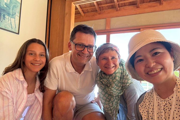 Tokyo: Fully Customizable Private Shopping Spree with Locals Tokyo: 2 Hour Private Customizable Tour with Pickup