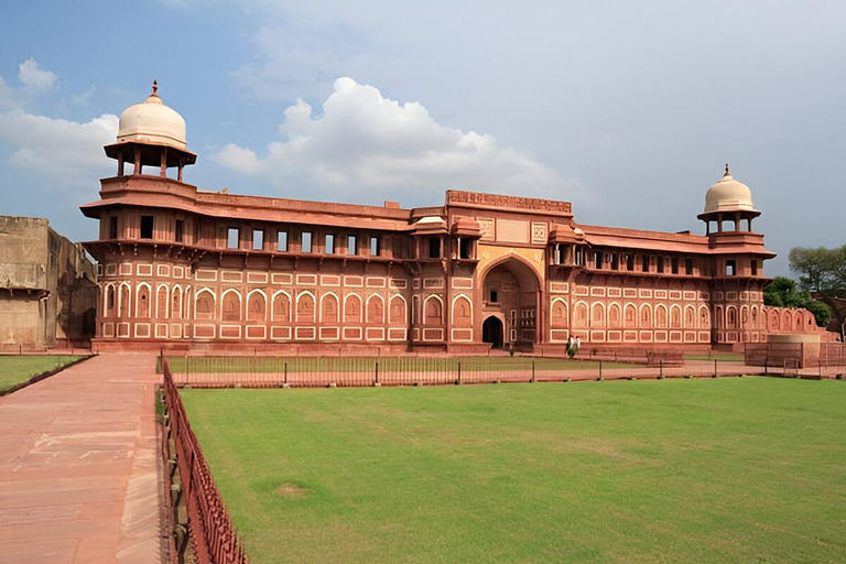 Delhi: 2-Day Private Delhi & Agra with Taj Mahal Tour by Car Private AC transport, 5-star accommodation tickets, & guide