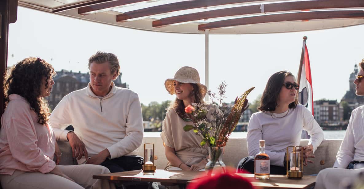 Afbeelding 22 van Amsterdam: Luxe rondvaart – optioneel uit te breiden met onbeperkte cocktails en snacks