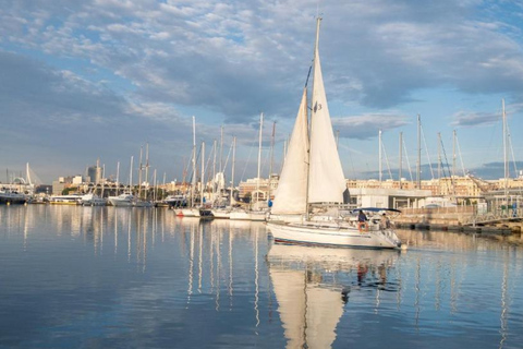 Valencia: Sailing Experience during the Total Solar Eclipse Valencia: 4-Hour Sailing Experience during the Total Solar Eclipse