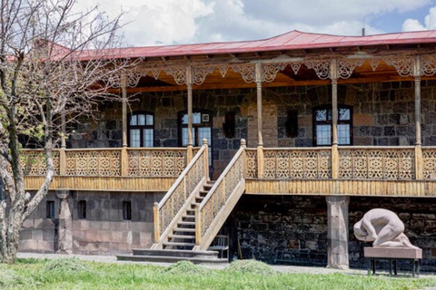 Private Day Trip From Yerevan to Gyumri