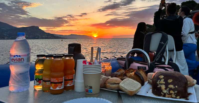 Nizza: Saint Jean Cap Ferrat Auringonnousun veneretki aamiaisella