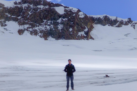 Wanderung Charquini und Lagunen von Huayna Potosí (Westseite)Wandern in Charquini und Lagunen von Huayna Potosí (Westseite)