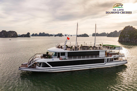 Hanoi:El mejor tour de 5 estrellas de 1 día por Ha Long con traslado en limusinaExcursión a Ha Long