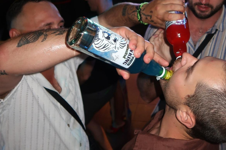 Phuket: Pub Crawl Rooftop, Bars, GoGo & 3 Clubs with Shots 20:30 | Pub Crawl Only