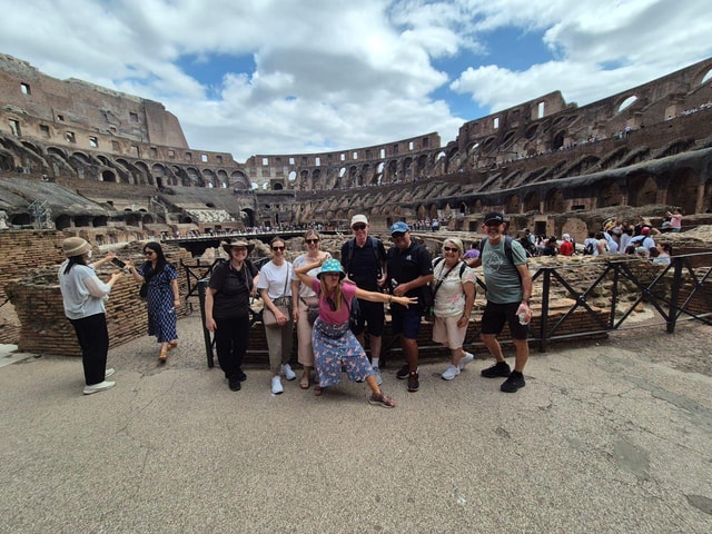 Rome: Colosseum, Roman Forum, and Palatine Hill Guided Tour