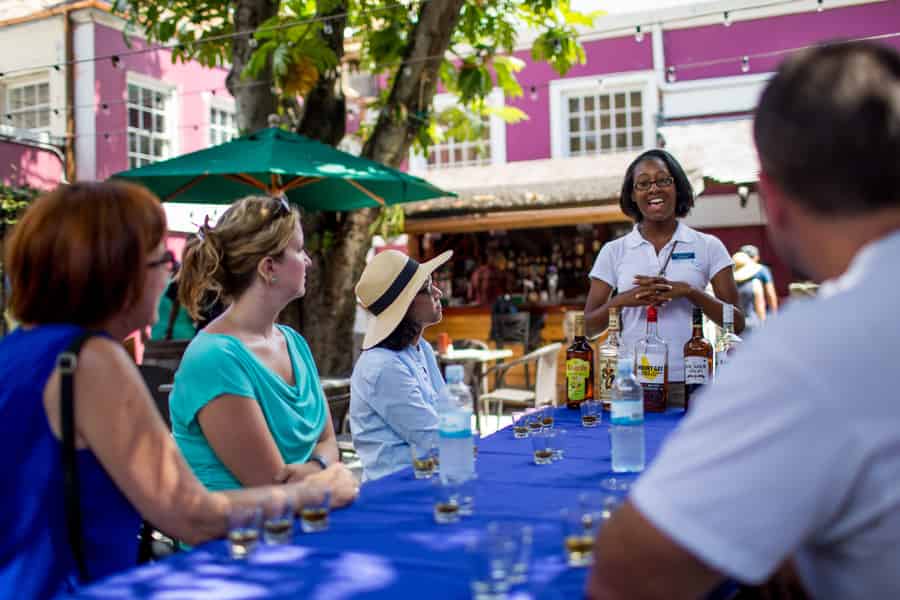 Nassau: Rum-Verkostungen und kulinarische Tour. Foto: GetYourGuide Nassau: Rum-Verkostungen und kulinarische Tour. Foto: GetYourGuide