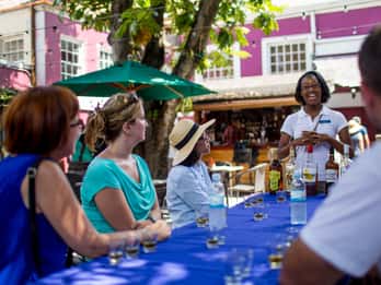 Nassau: Degustações de rum e excursão gastronómica a pé