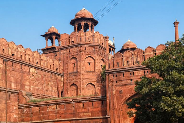 Delhi: A Day Between Gates, Gardens, and Tombs