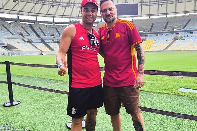 Private Maracanã Tour: Museum, Locker Rooms & Sacred Pitch