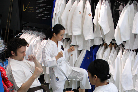 Tokyo: Karate Experience with Former All-Japan Champion PRIVATE Karate Session with Karate Gi(uniform)