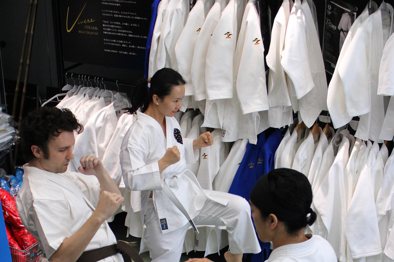 Tokyo: Karate Experience with Former All-Japan Champion PRIVATE Karate Session with Karate Gi(uniform)
