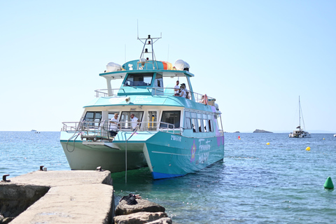 从伊维萨岛出发：往返福门特拉岛的渡轮票