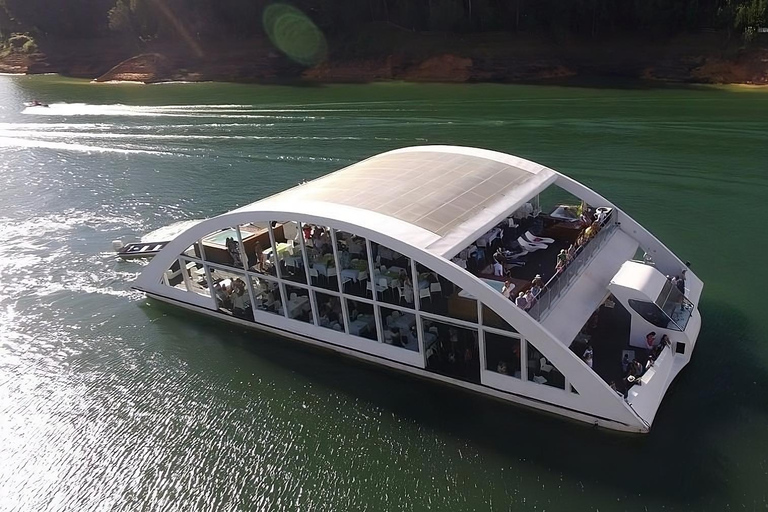 Medellín: Guatapé, El Peñol & Yate Majestic Day Trip