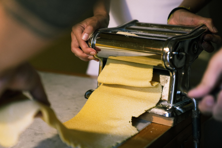 Pisa: Private Show Cooking and Social Dining Experience Group Show Cooking and Social Dining Experience