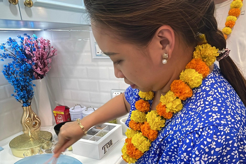 Mumbai: lezione di cucina indiana a casa di una famiglia del postoMumbai: lezione di cucina indiana a casa di una famiglia