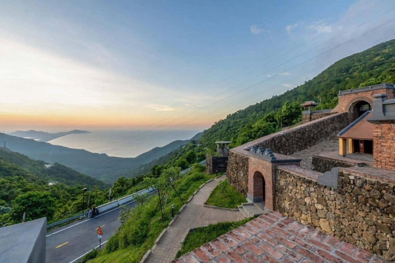 Da Nang: Hai Van pass, Linh Ung pagoda, Son Tra peak Join-in tour: Korean