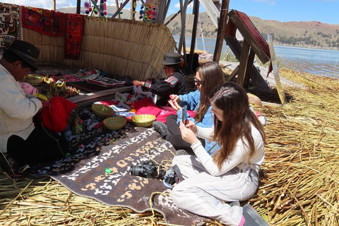 Lake Titicaca: Chimu Floating Island with totora weaving and fishing workshops Visit Chimu Island privately