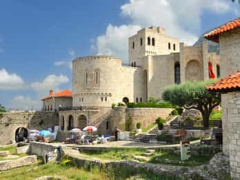 De Tirana/Durres : Kruja, vieux bazar, excursion d'une journée à Sari Salltik