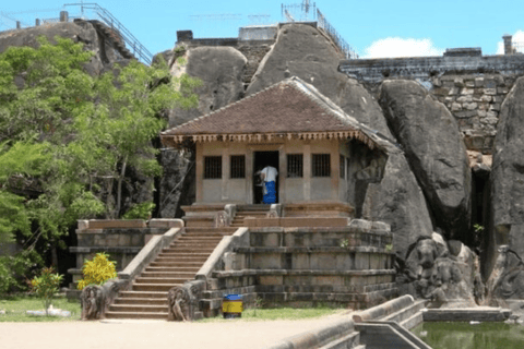 Anuradhapura: Tuk Tuk Tour with Temples & Hidden Stories Standard Package (Budget Option)
