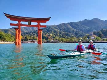 Kajaktocht naar de torii van werelderfgoed Miyajima