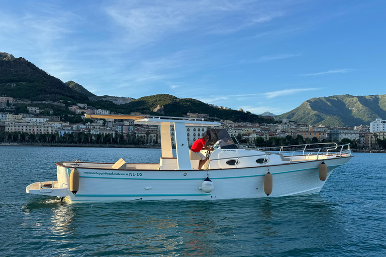 Private Amalfi Coast Boat Tour by boat with Aperitif & snack Private Amalfi Coast Boat Tour by Gozzo with Skipper & Drink