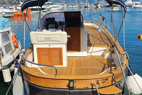 Budva Luxury Private Boat Tour with Snorkeling and SUP Budva: Private Traditional Boat Tour with Snorkeling and SUP
