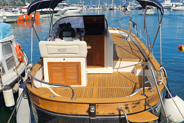 Budva Luxury Private Boat Tour with Snorkeling and SUP Budva: Private Traditional Boat Tour with Snorkeling and SUP