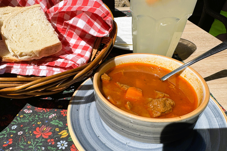 Budapest: Food Tour of Hidden Gems for Small Groups