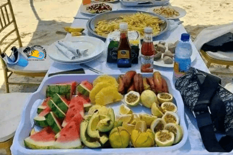 Zanzibar: wyspa więzienna i piaszczysta ławica Nakupenda z lunchemOpłata za wstęp na wyspę więzienną nie jest wliczona w cenę