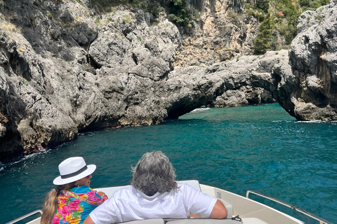 Sorrento: Tour della Costiera Amalfitana in barca di un giorno intero con Limoncello