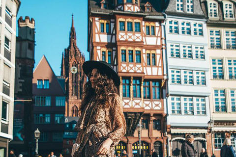 Frankfurt Instagram tour with a private photographer